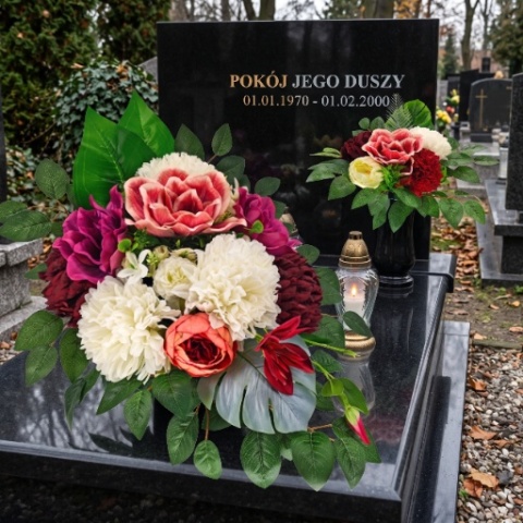 Komplet nagrobny z chryzantemą i magnolią LZ45